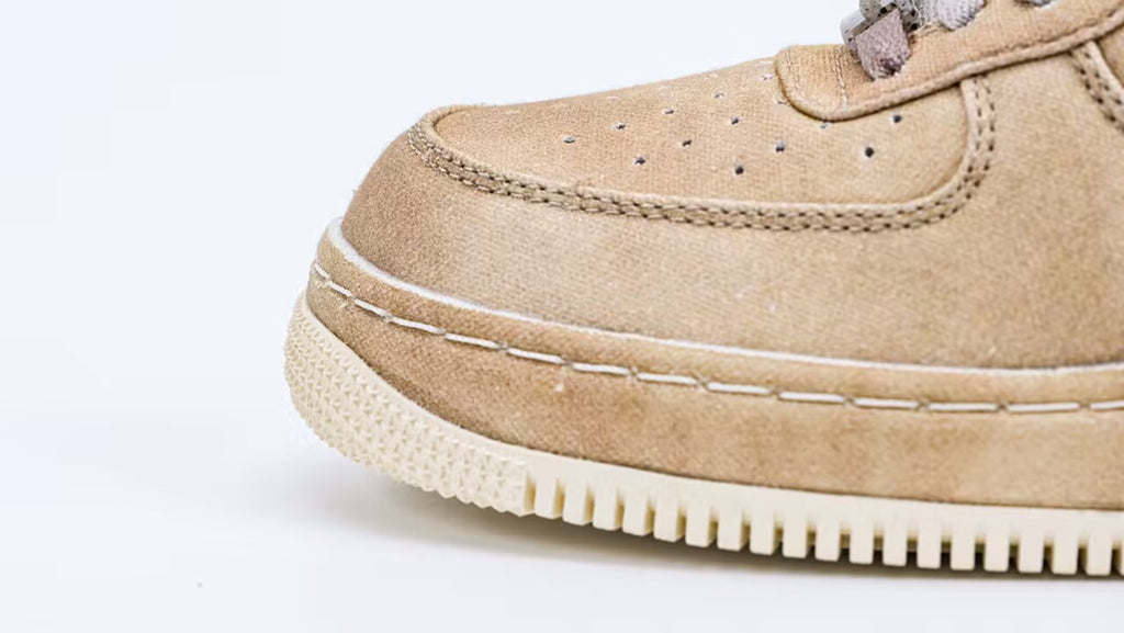Air Force 1 07 Premium NAI-KE Beige - Detail 2
