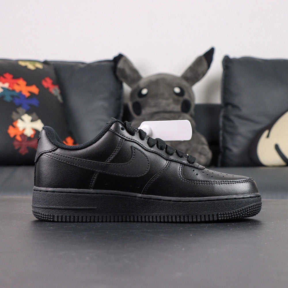 Air Force 1 07 Triple Black - Insole Top Down View