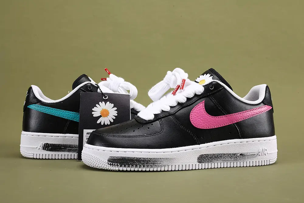 Air Force 1 Low Para-Noise 3.0 - Side Profile on Olive Background