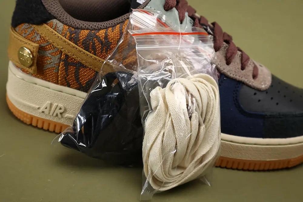 Air Force 1 Low Travis Scott Cactus Jack - Outsole Gum Detail
