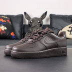 Air Force 1 Low Velvet Brown - toe box close up