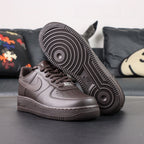 Air Force 1 Low Velvet Brown - detail shot