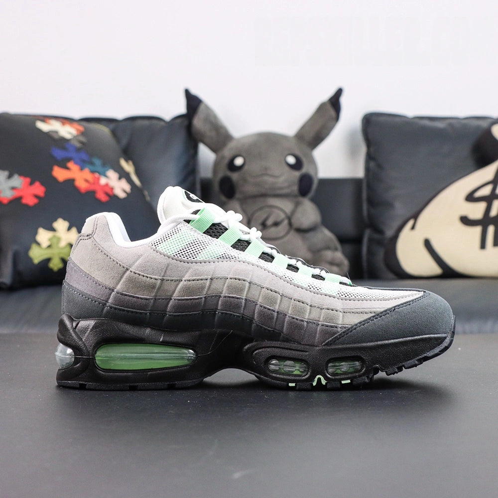 Air Max 95 Big Bubble Fresh Mint 2026 - Heel View Pair