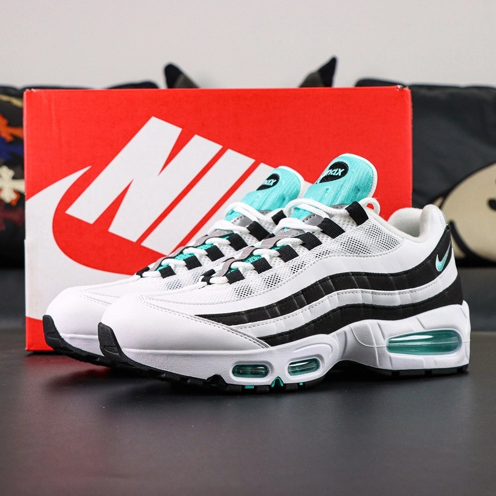 Air Max 95 OG Black Border 2025 - Lateral Side Profile