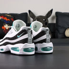 Air Max 95 OG Black Border 2025 - Pair Top View