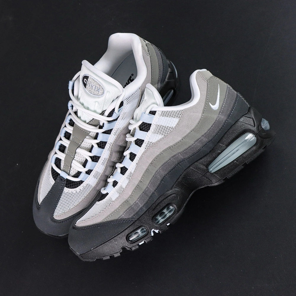 Air Max 95 OG Blue Tint 2025 - Side View with Outsole