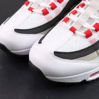 Air Max 95 OG Comet Red 2026 - Three Quarter Front View