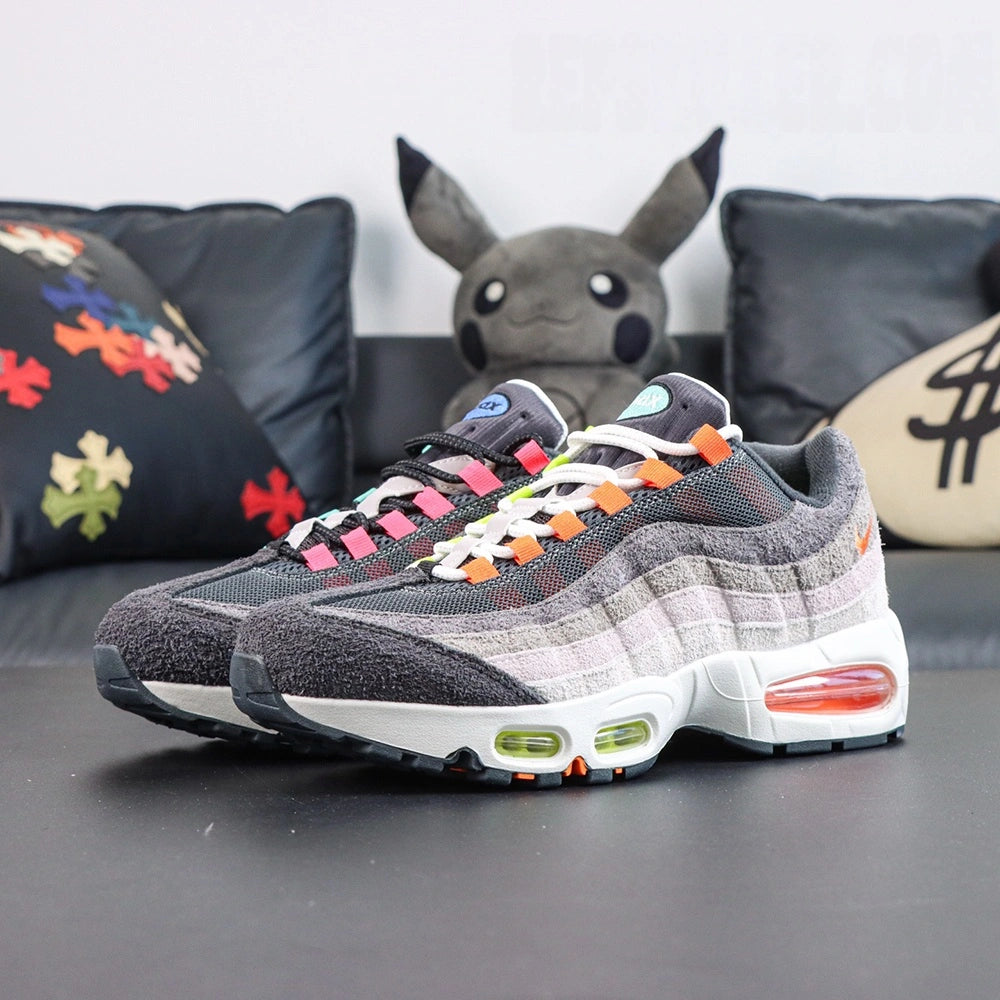 Air Max 95 OG Greedy What The 2026 - Outsole and Side View on Sofa