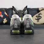 Air Max 95 OG Neon 2025 - Tongue and Insole Top Down Detail