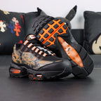 Air Max 95 OG Orange Camo 2025 - Heel Pair View with Nike Air Branding