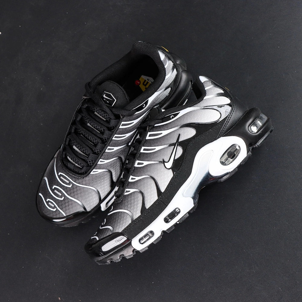 Air Max Plus Black Metallic Silver - Detail 2