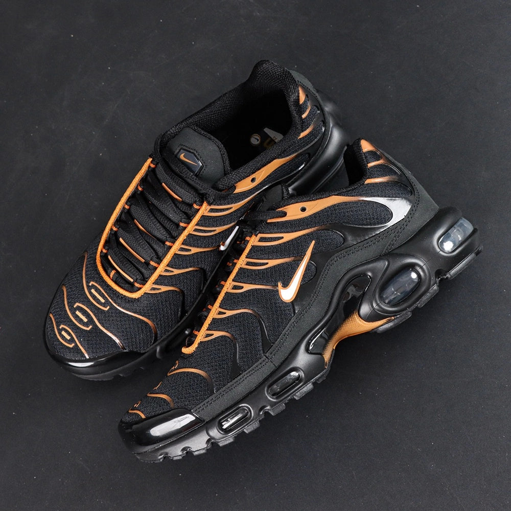 Air Max Plus Dark Obsidian Monarch 2024 - Toe Box Orange Wave Panel Detail Close Up