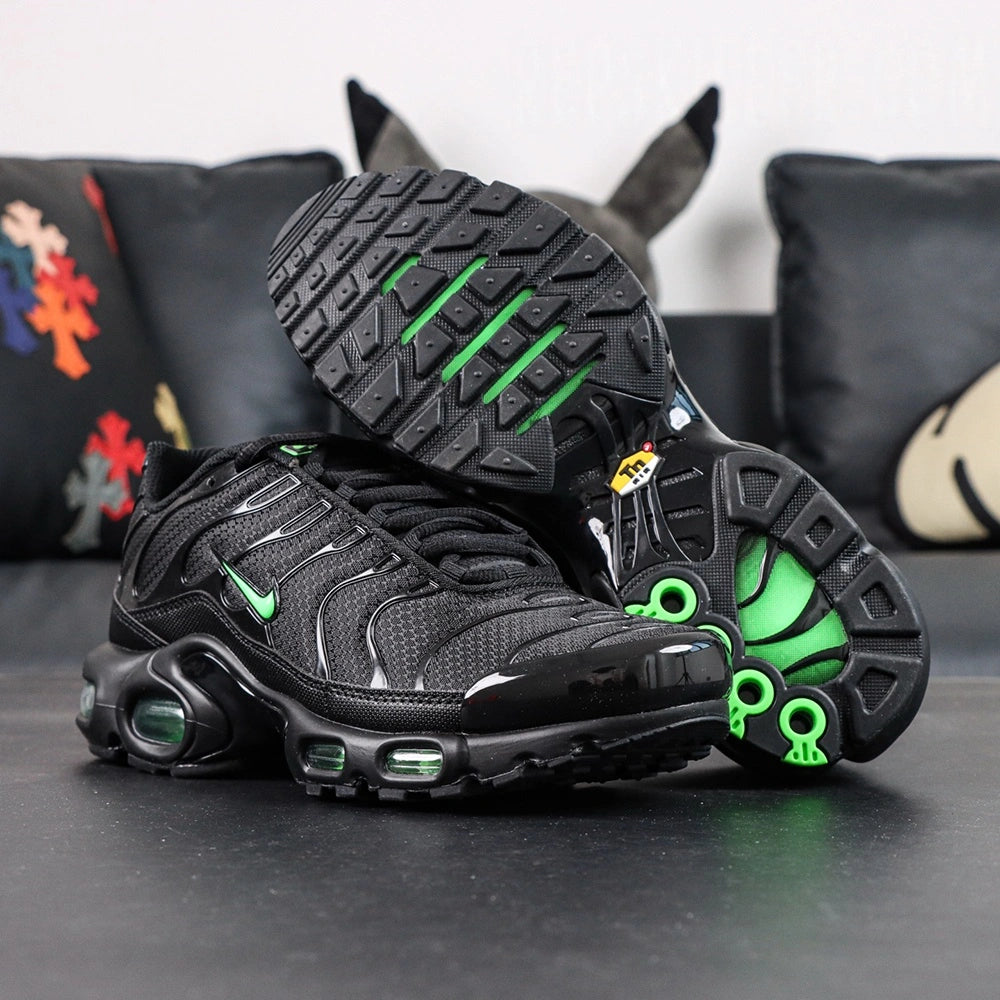 Air Max Plus Green Strike - Detail
