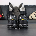 Air Max Plus Multi Swoosh Black Bright Crimson 2023 - Detail 4