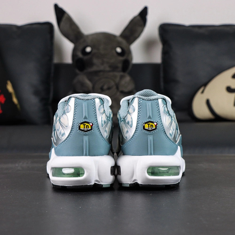 Air Max Plus Palm Pack Waterway 2023 - Pair Top Down View Showing Palm Leaf Print Detail on Dark Background