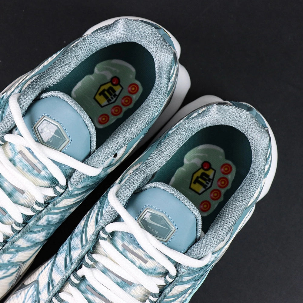 Air Max Plus Palm Pack Waterway 2023 - Pair Three Quarter View on Dark Background Showing Palm Leaf Print