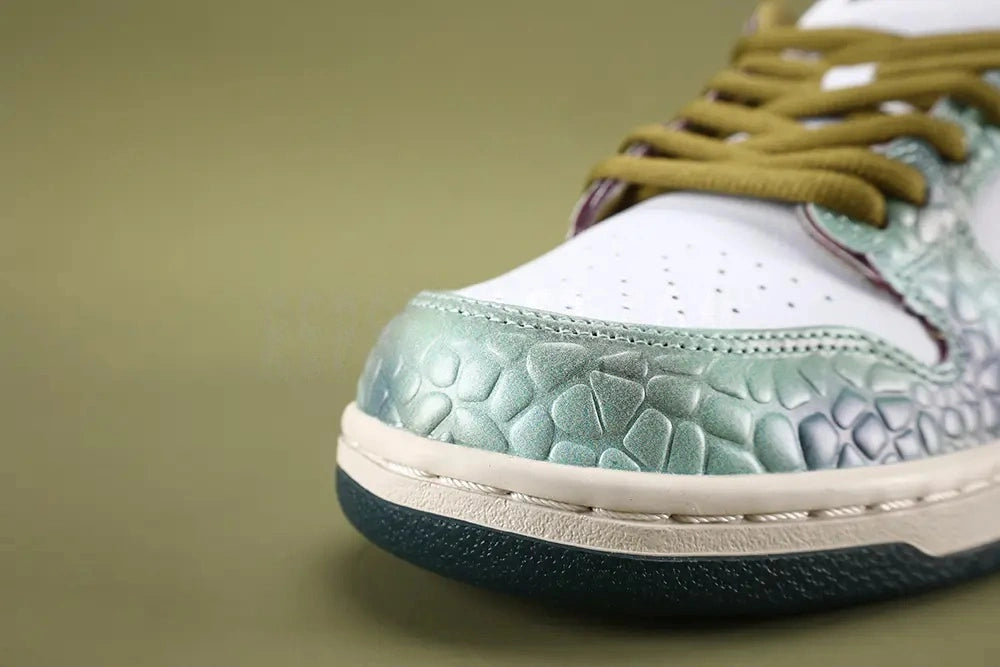 Alexis Sablone x Dunk Low SB 'Chameleon' 2024