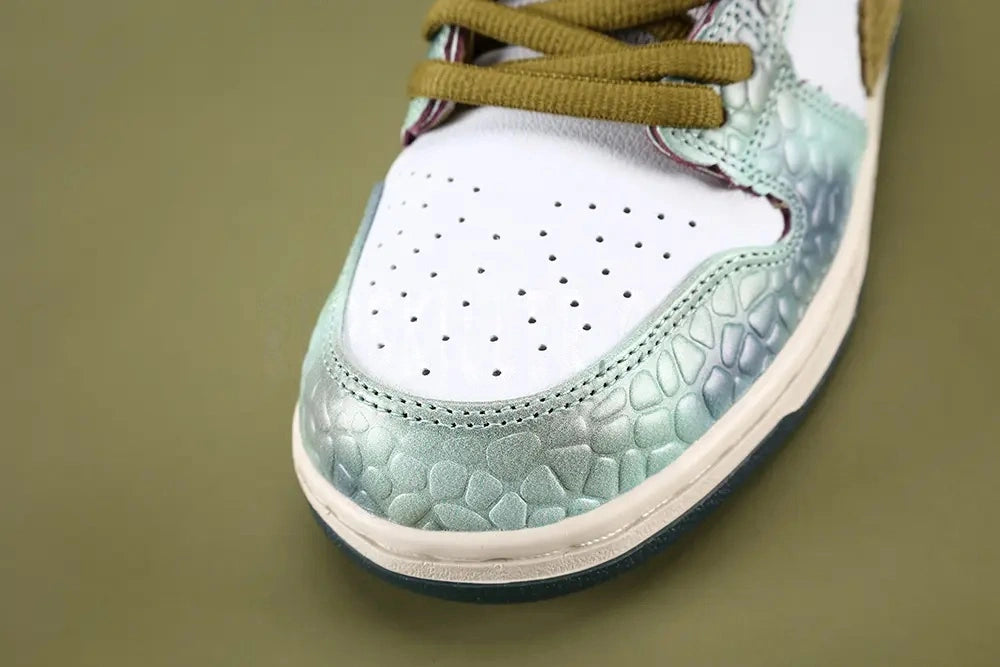 Alexis Sablone x Dunk Low SB 'Chameleon' 2024