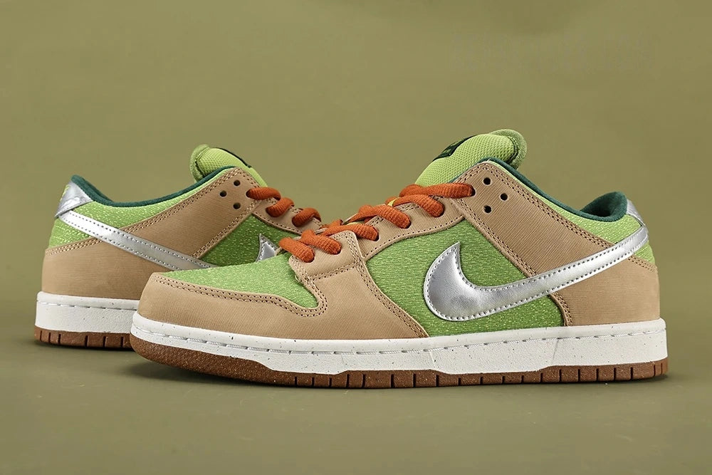 Dunk Low Pro SB 'Escargot' 2024