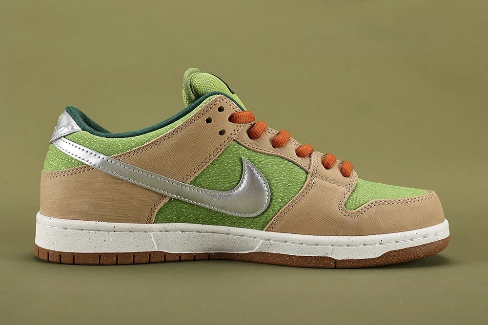 Dunk Low Pro SB 'Escargot' 2024