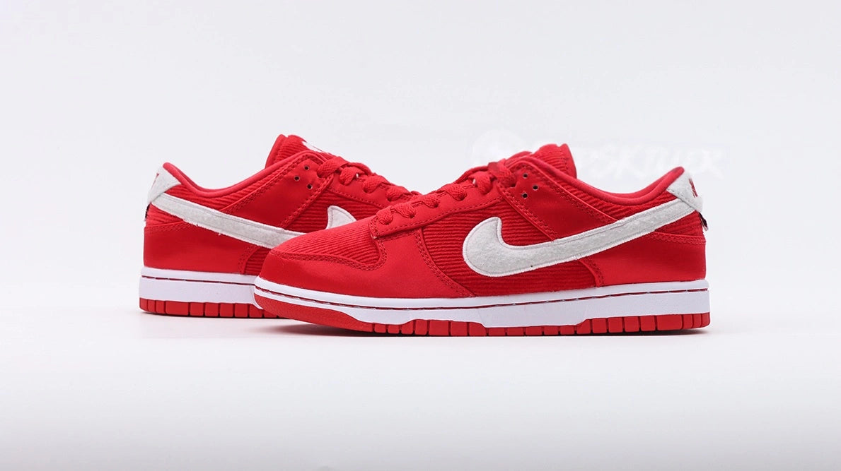 Dunk Low GS 'Valentine's Day 2024'