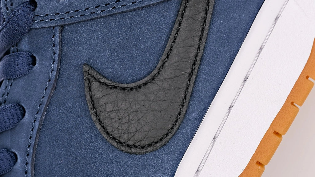 Dunk Low Pro ISO SB 'Navy Gum'