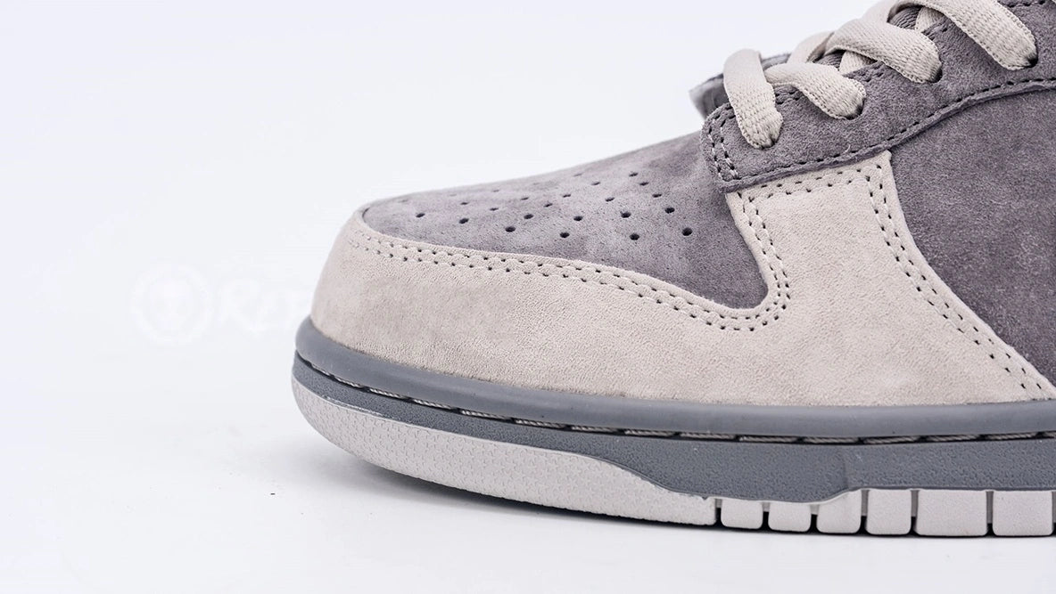 Dunk Low Pro SB 'London'