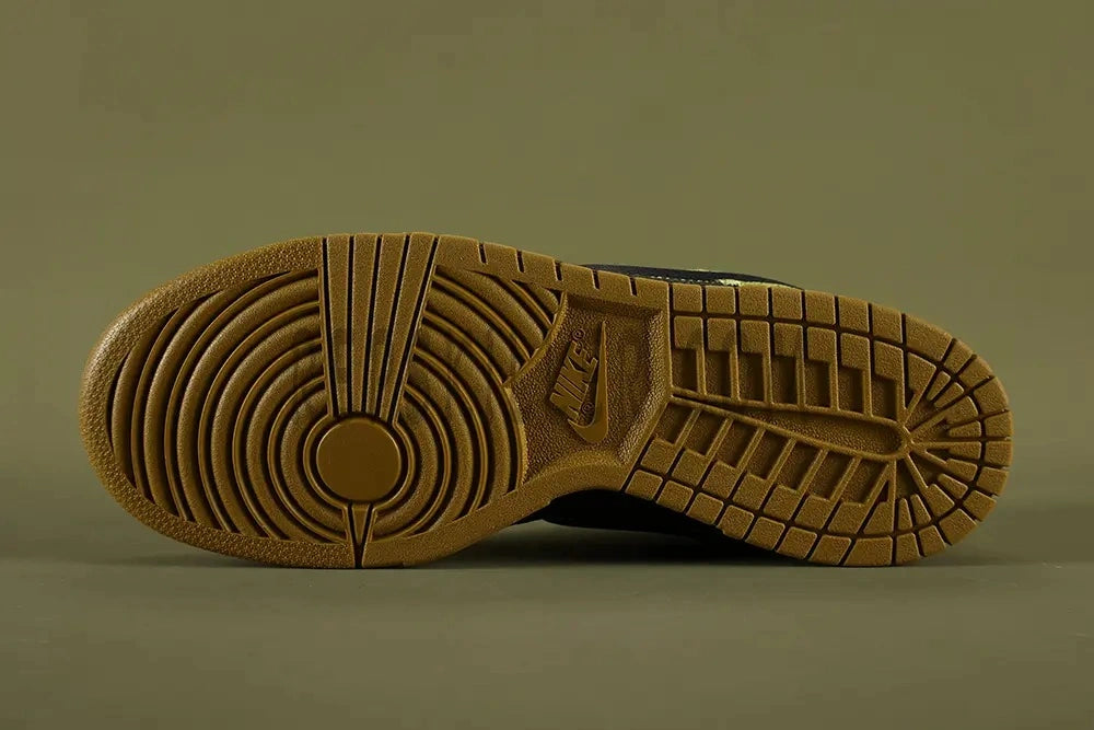 Dunk Low 'Halloween Skull' 2024