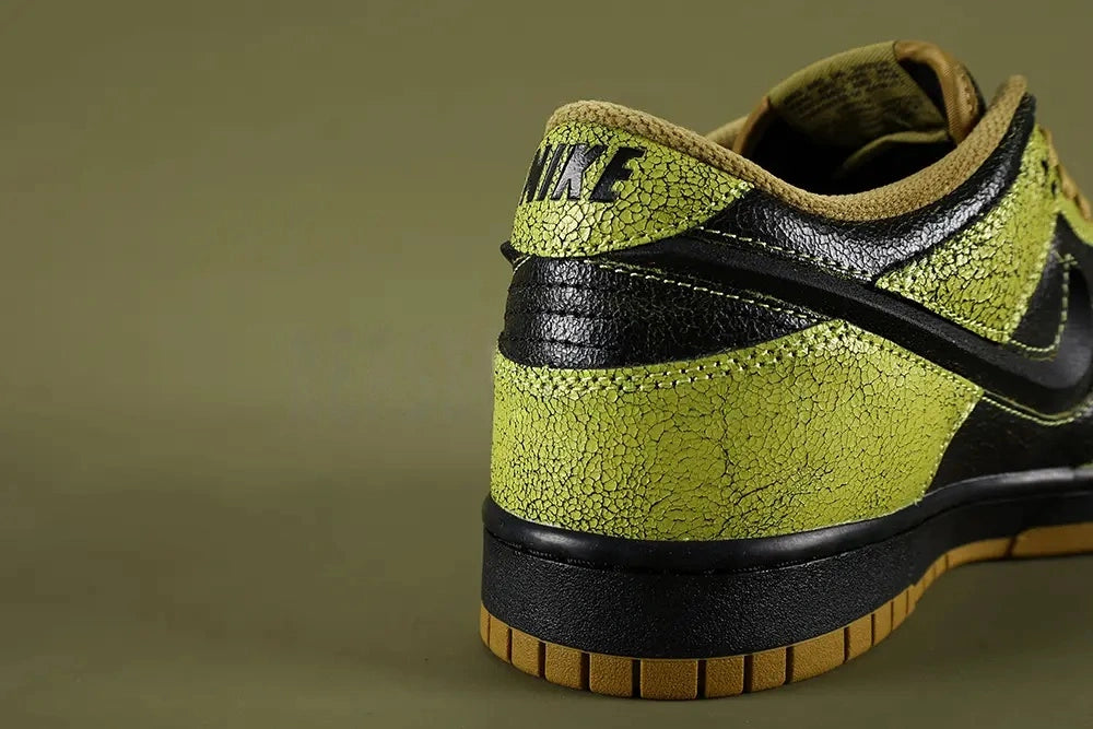 Dunk Low 'Halloween Skull' 2024
