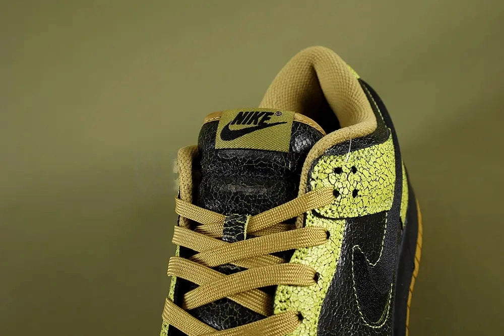 Dunk Low 'Halloween Skull' 2024