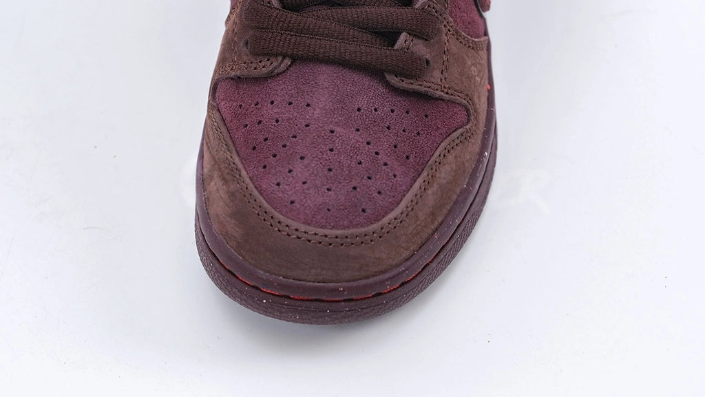 Dunk Low Premium SB 'City of Love Collection – Burgundy Crush' 2024
