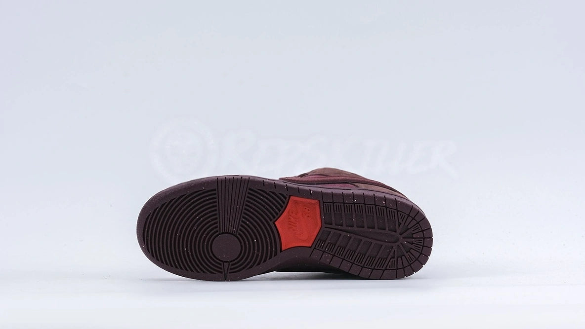 Dunk Low Premium SB 'City of Love Collection – Burgundy Crush' 2024