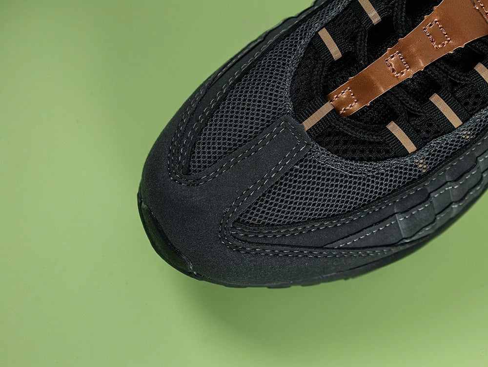Central Cee x Air Max 95 Live Yours - Detail