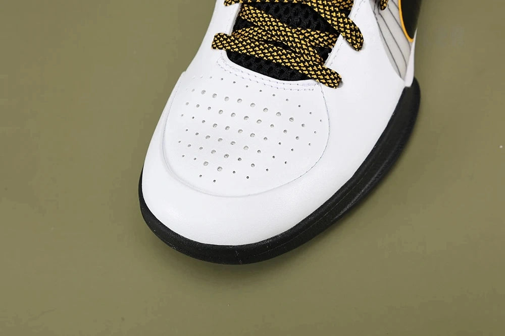 Kobe 4 Protro Del Sol - outsole detail