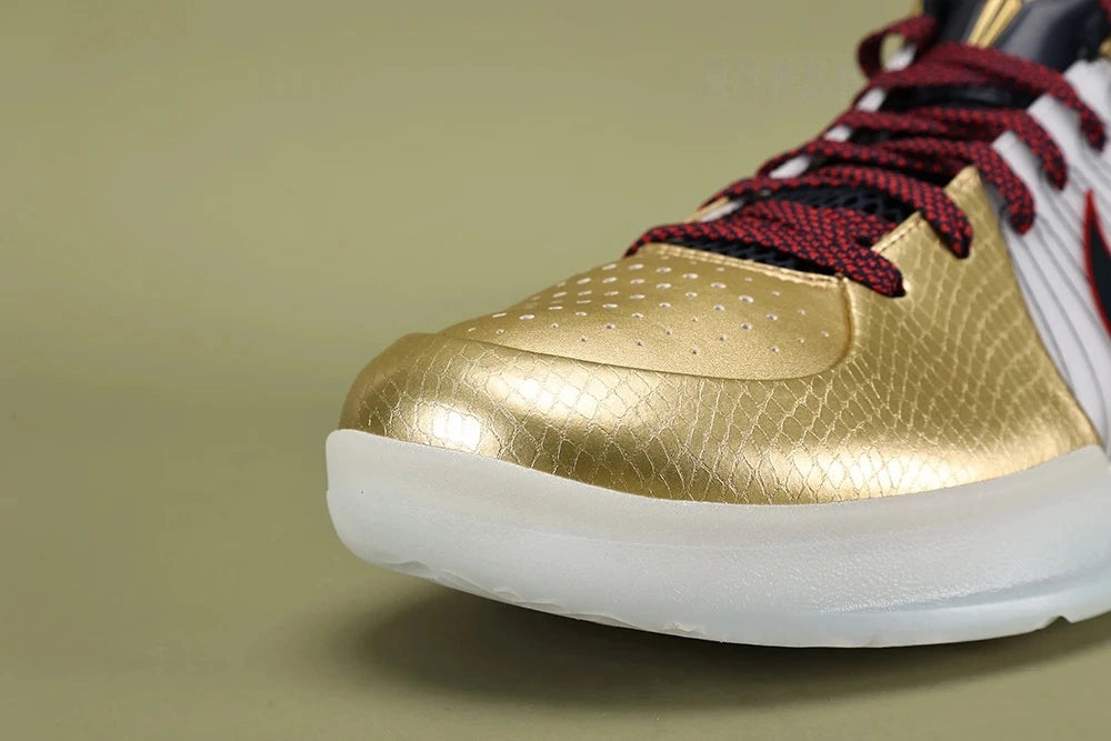 Kobe 4 Gold Medal - lifestyle shot