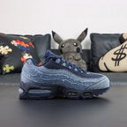 Levis x Air Max 95 OG Obsidian 2025 - Detail 4