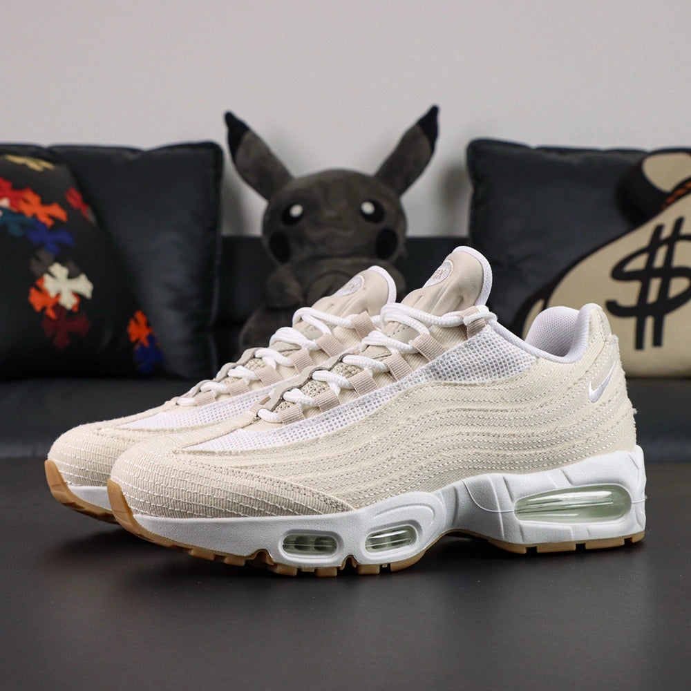Levis x Air Max 95 OG Light Orewood Brown 2025 - Detail 2