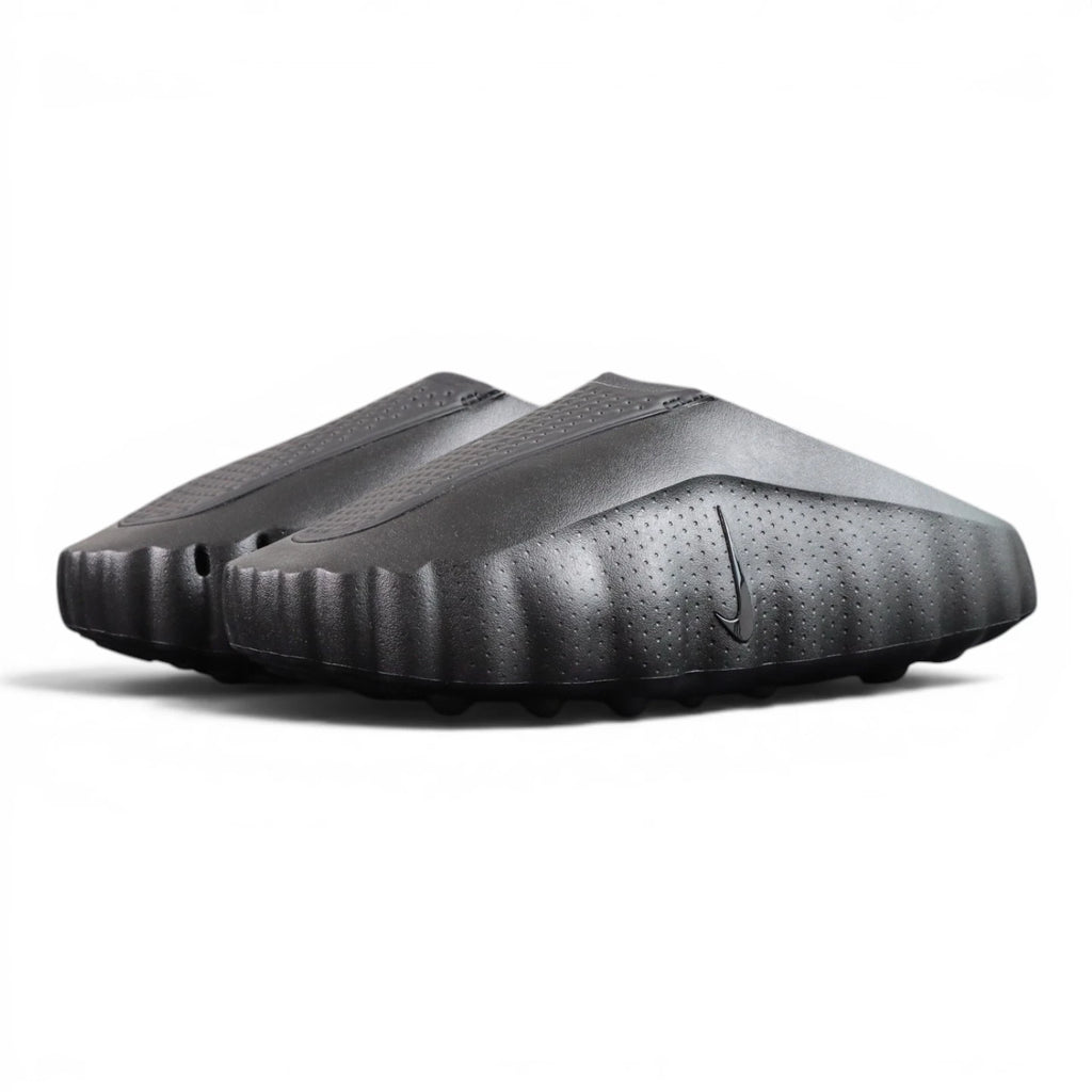 Mind 001 Triple Black 2026 - Top and sole view