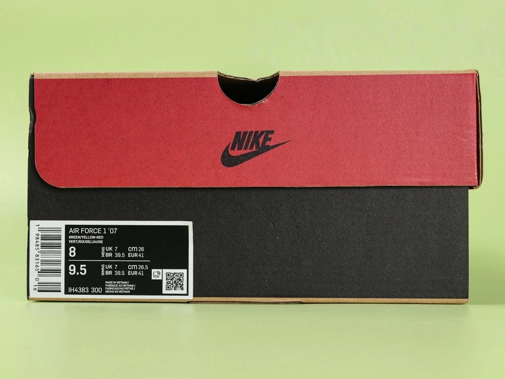 Nike Air Force 1 07 Lucky Green - medial side profile