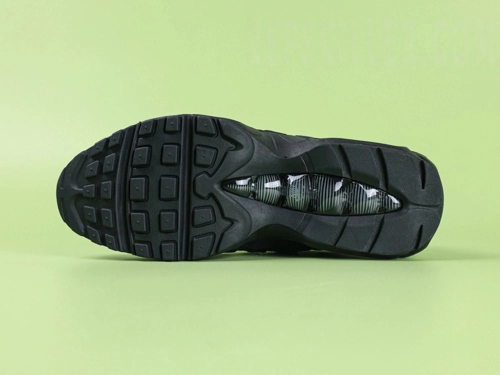 Air Max 95 Essential Triple Black - Detail