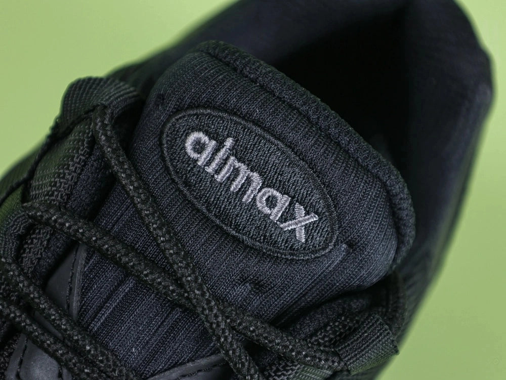 Air Max 95 Essential Triple Black - Detail 3