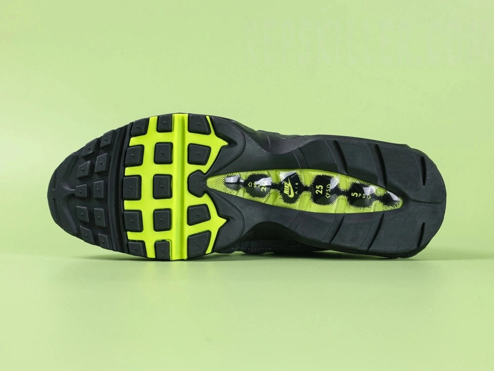 Air Max 95 OG Neon CT1689-001 - Shoebox Label on Green Background Showing Style Code CT1689-001 Black Neon Yellow Lt Graphite Colorway EUR 45 Size