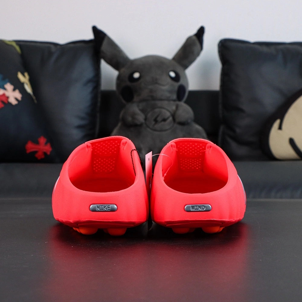 Mind 001 Mule Solar Red 2026 - Insole NK MIND orange spray-dot top view pair