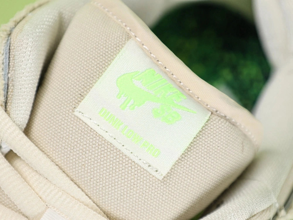 SB Dunk Low Off-White/Volt-Light Green 'Mummy' 2021