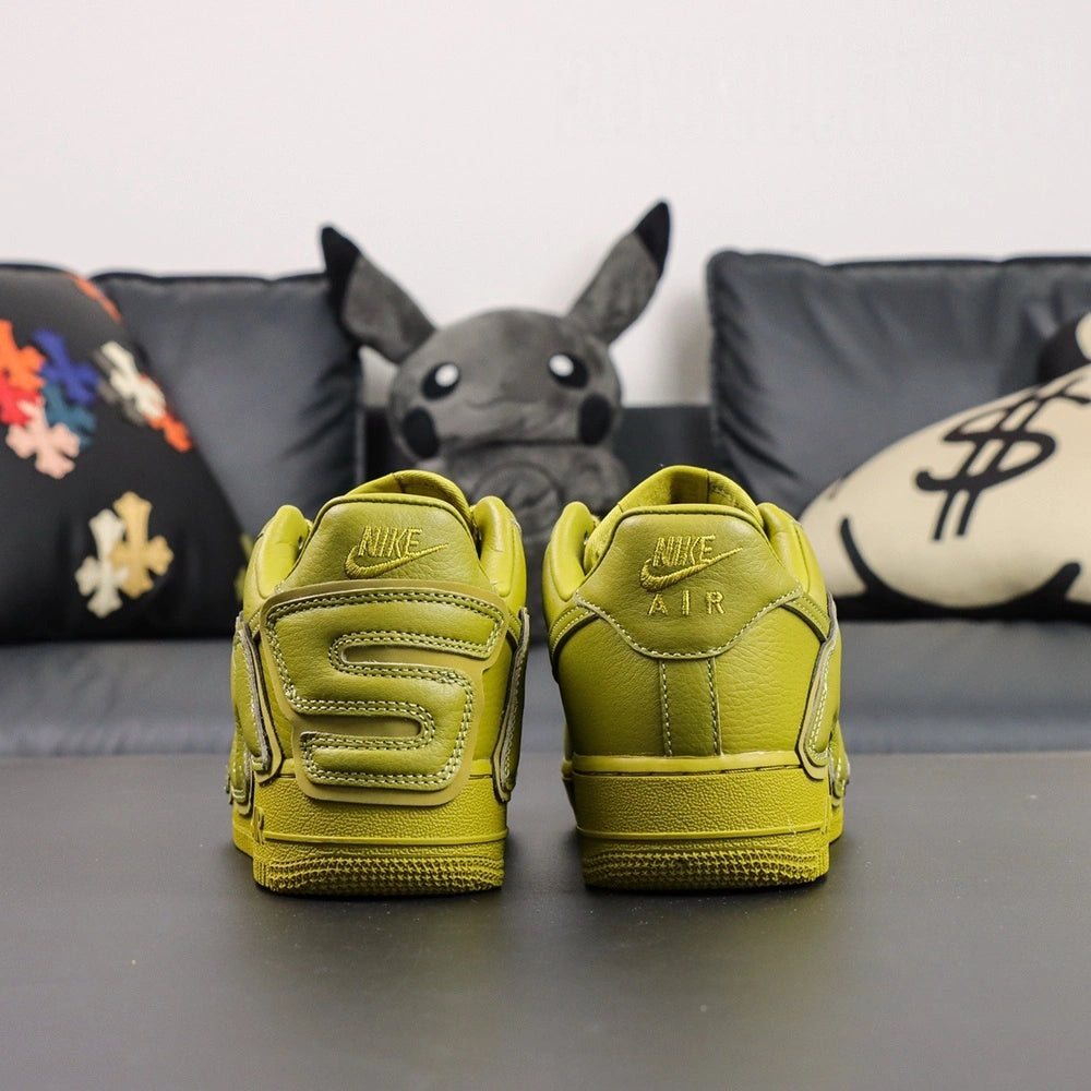 Nike x CPFM Air Force 1 Low Premium Moss - toe box AF1 silver dubrae pair close up