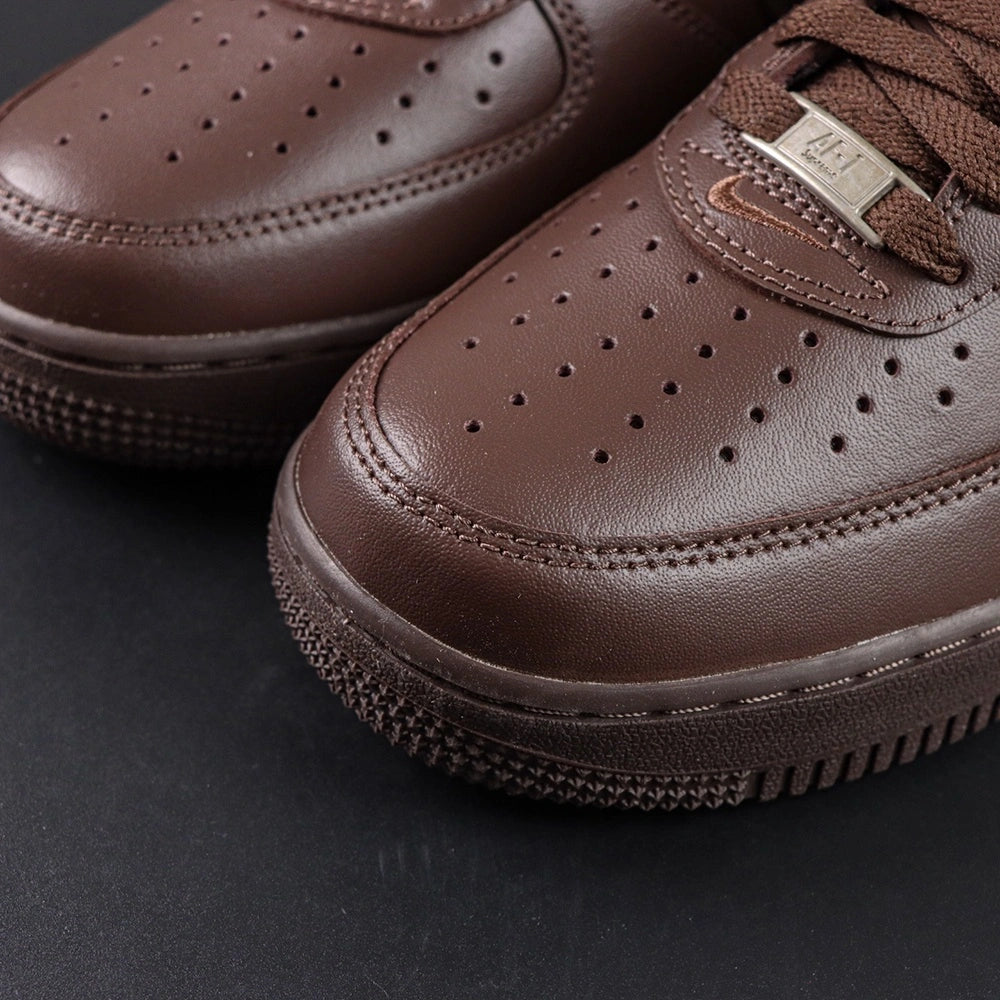 Supreme x Air Force 1 Low Box Logo Baroque Brown - tongue overhead close up Supreme x Nike Air insole