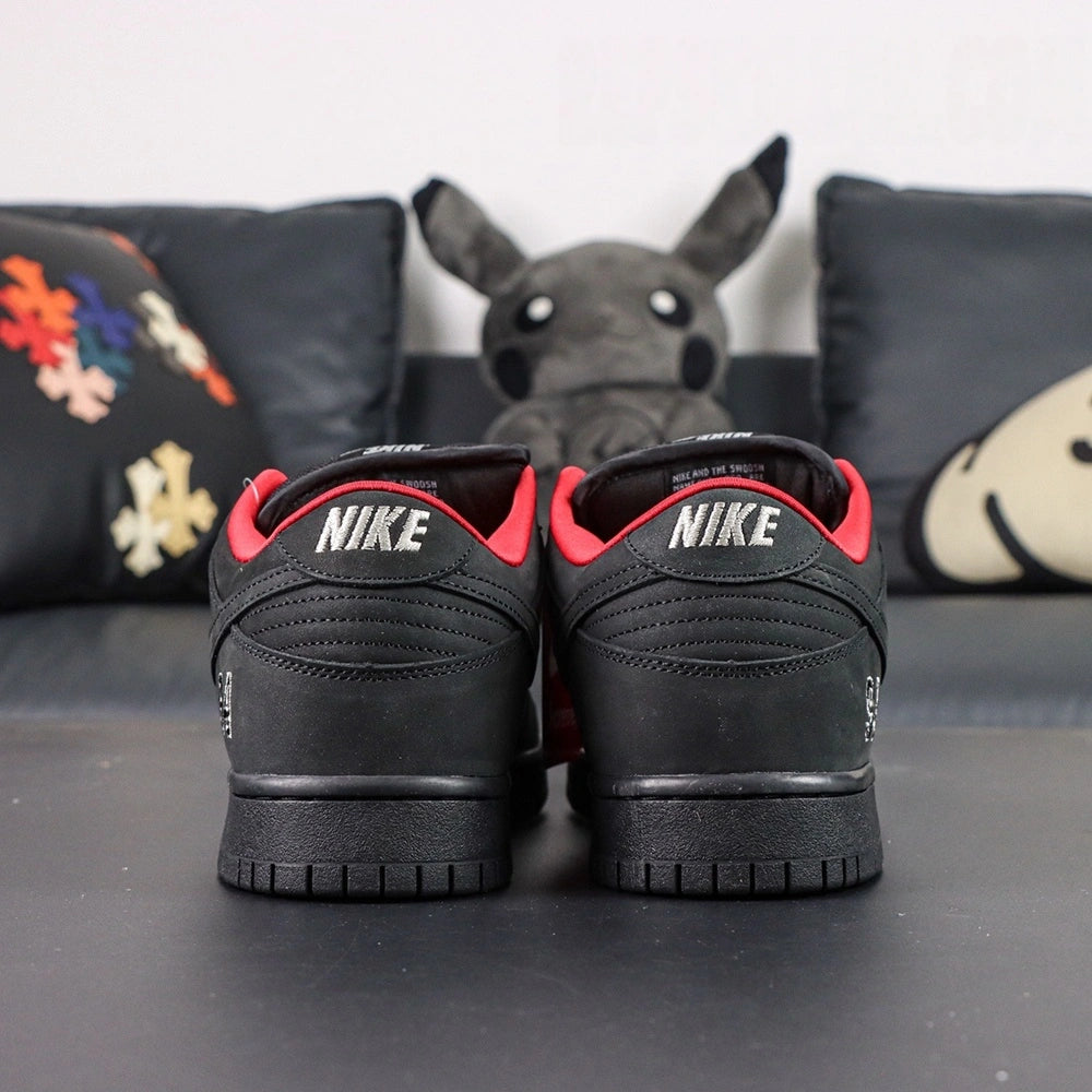 Sup x Dunk Low SB 'Black' 2025