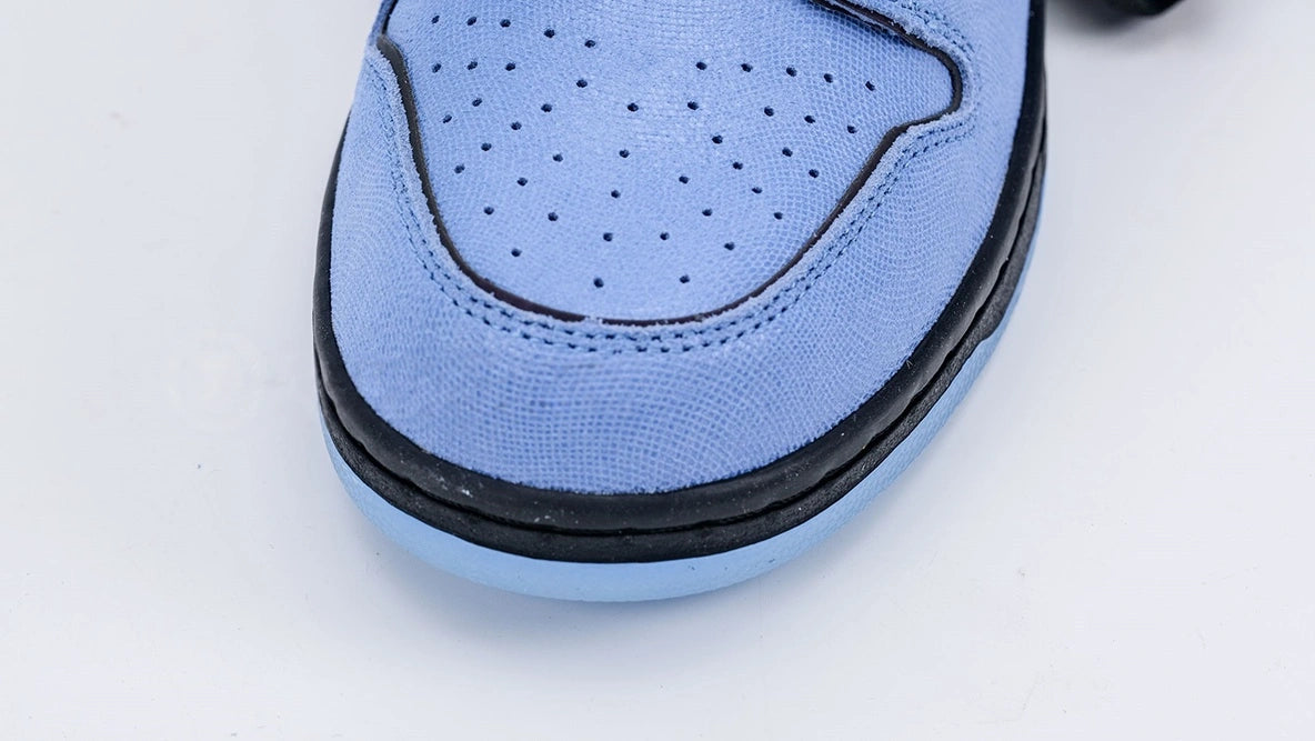 The Powerpuff Girls x Dunk Low Pro SB QS 'Bubbles'