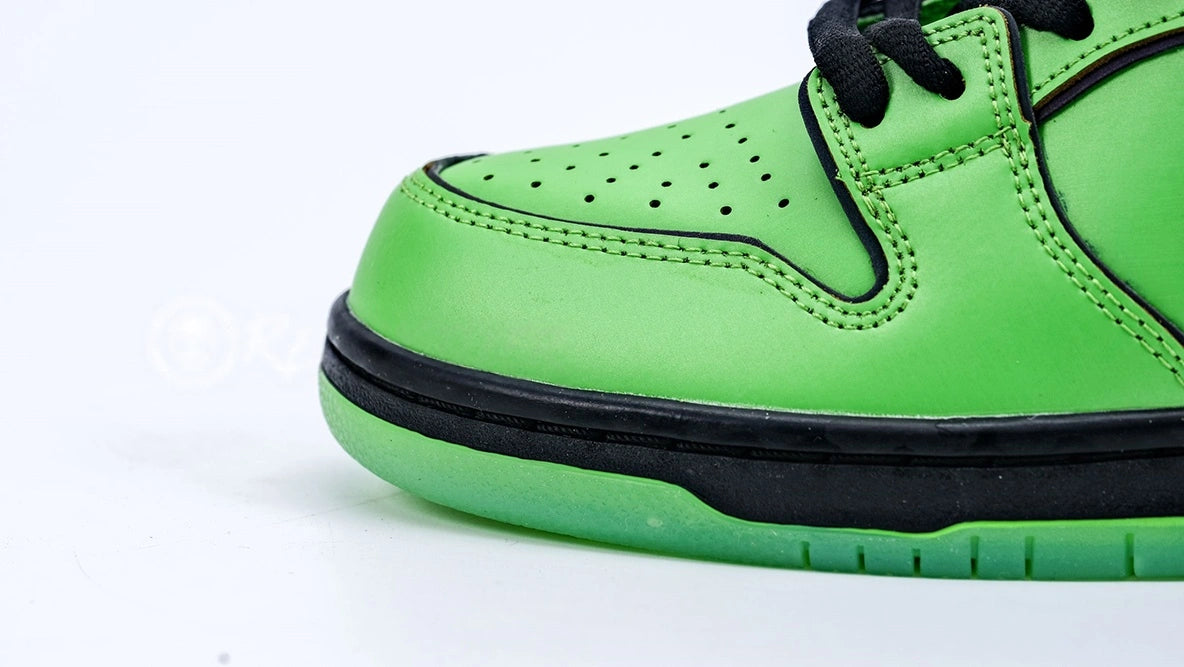 The Powerpuff Girls x Dunk Low Pro SB QS 'Buttercup'