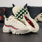 Undefeated x Air Max 95 Sail 2025 - Detail 2